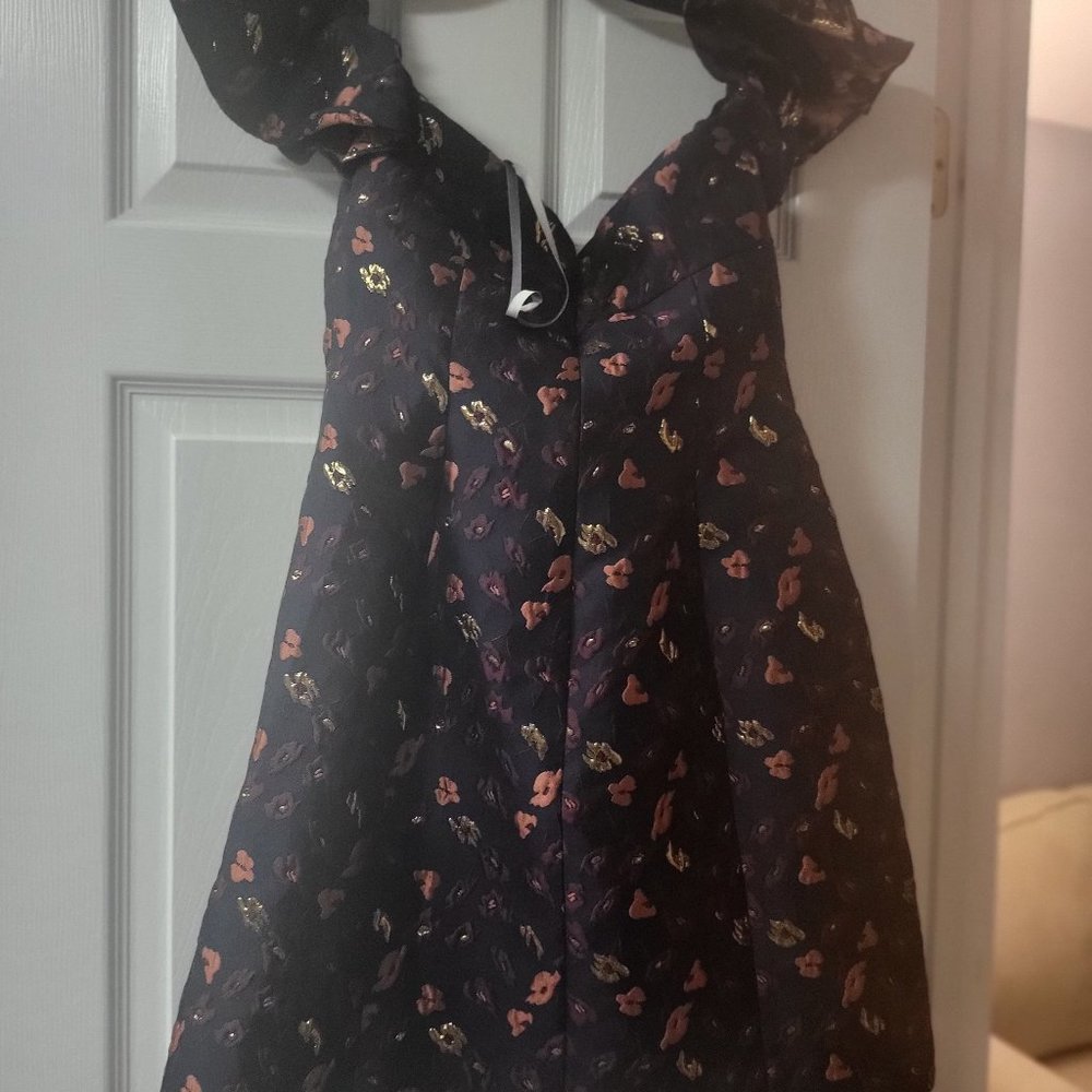 Monique LHuiler midi dress. Size 8. Dress is final sale. No refunds